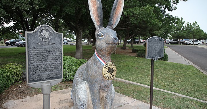 Jack Ben Rabbit Statue