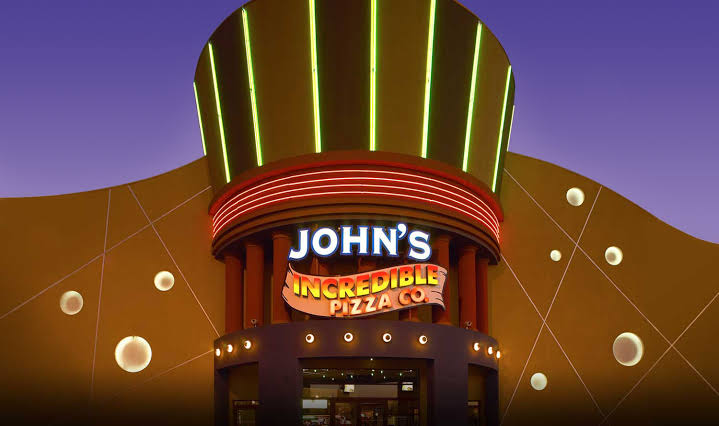 John's Incredible Pizza Bakersfield