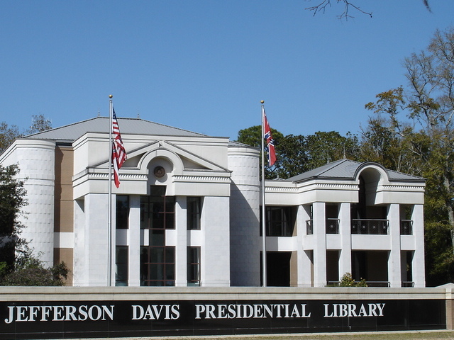 Jefferson Davis Home and Presidential Library
