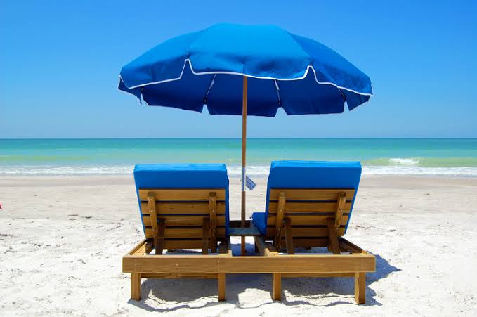 SHADED Beach Chair And Umbrella Rental