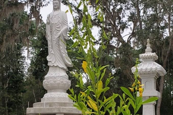 A Nan Buddhist Statue Park