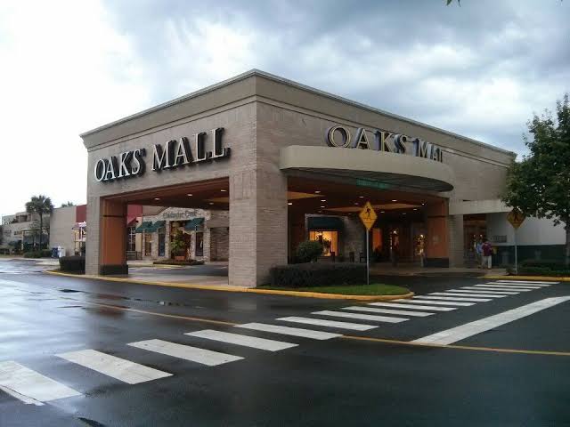 Gainesville Oaks Mall