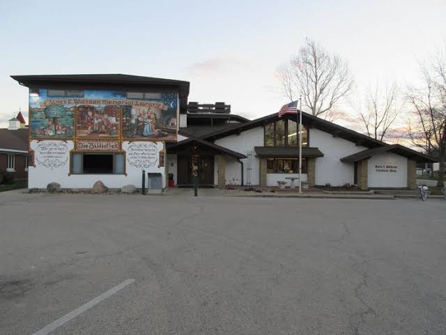 Frankenmuth James E Wickson District Library