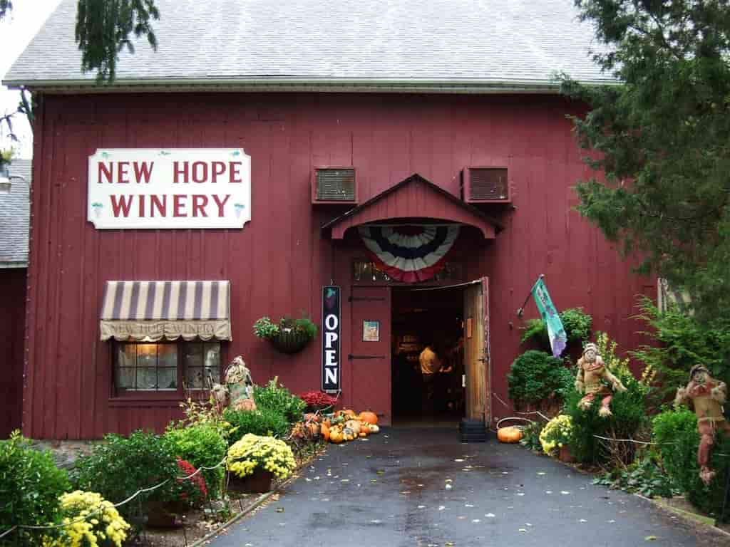 The Tavern at New Hope Winery