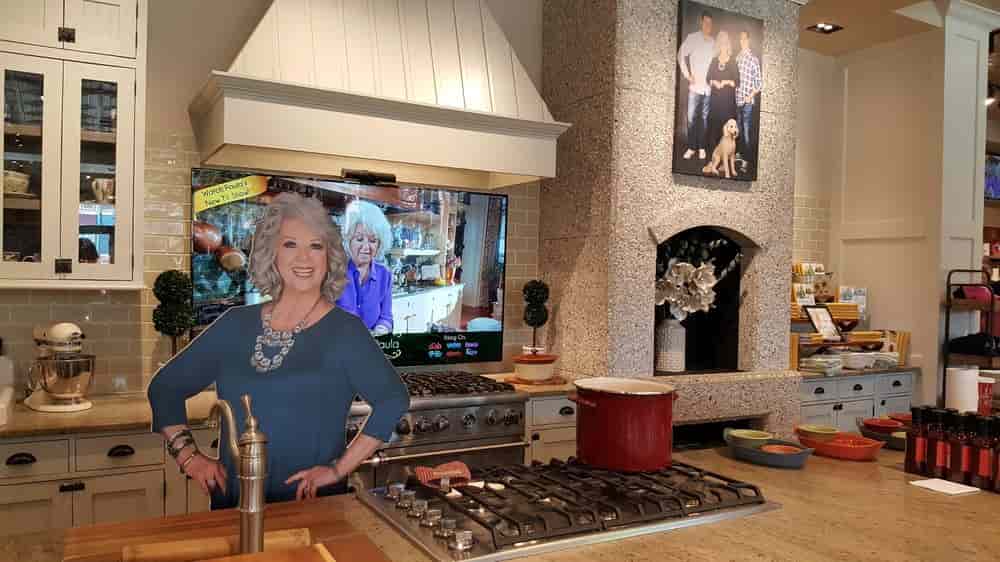 Paula Deen's Family Kitchen, Pigeon forge