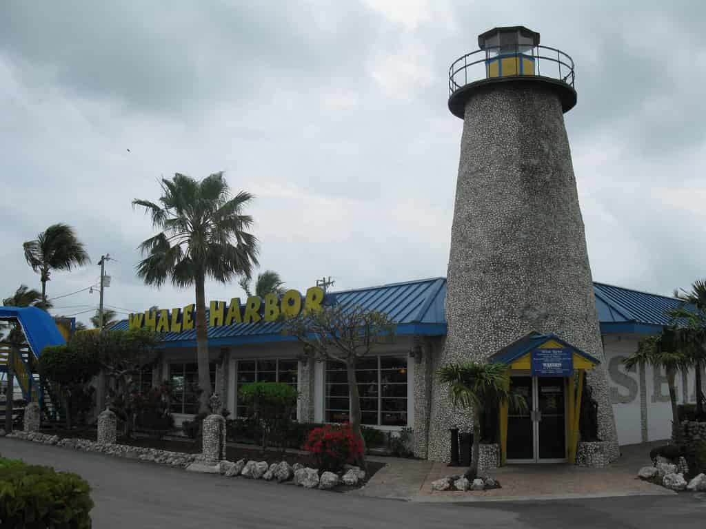 whale harbor restaurant and seafood buffet