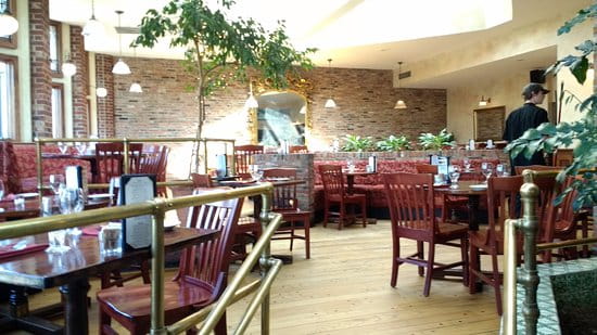 Phoebe's Restaurant & Coffee Lounge