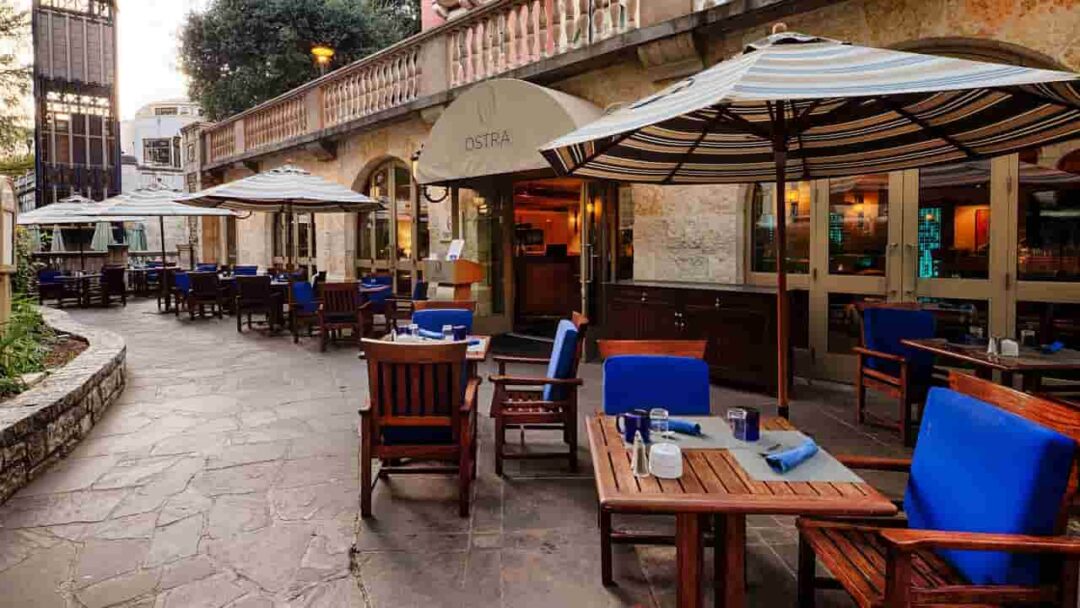 22 Best San Antonio Riverwalk Restaurants You Shouldn't Miss