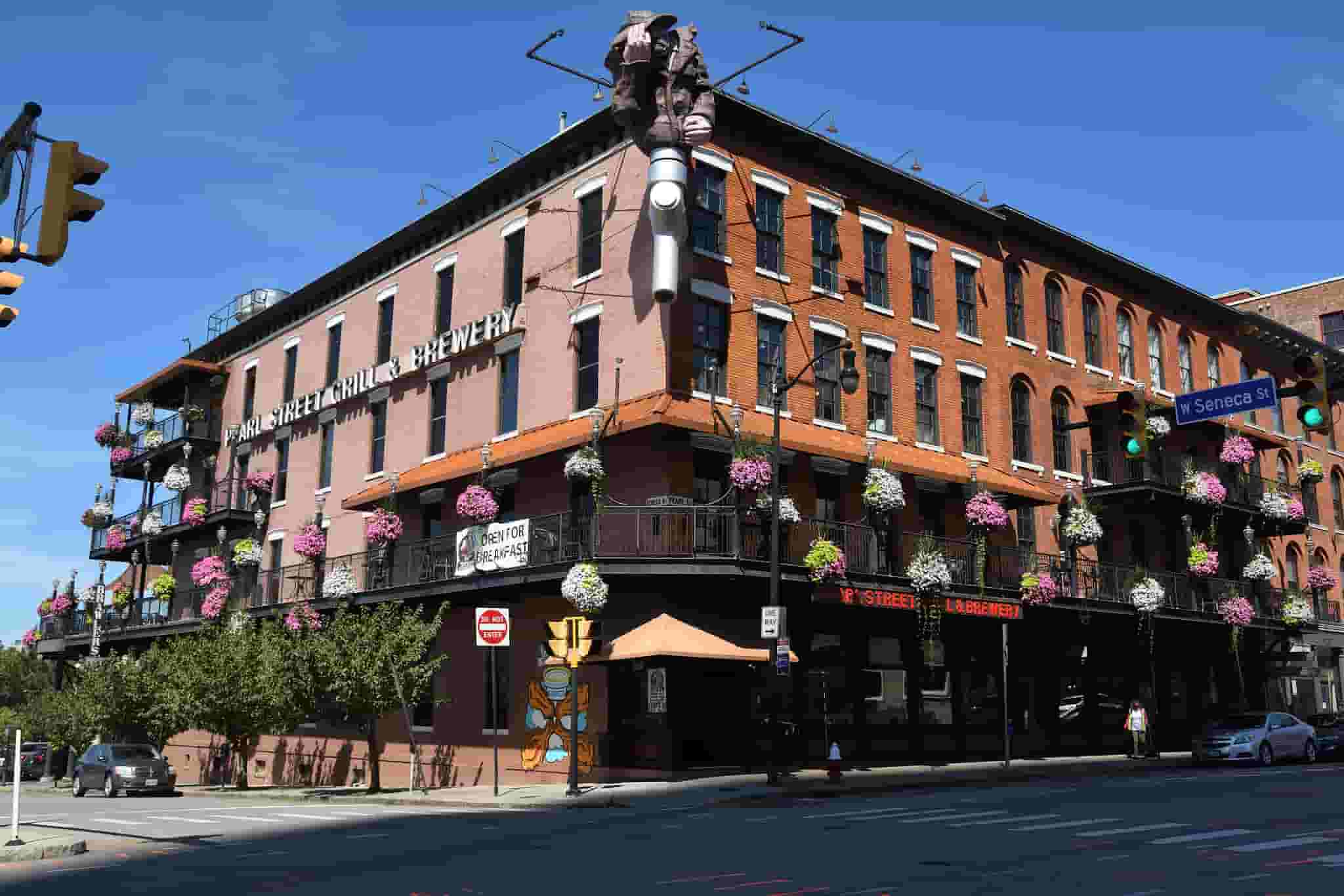 Pearl Street Grill & Brewery