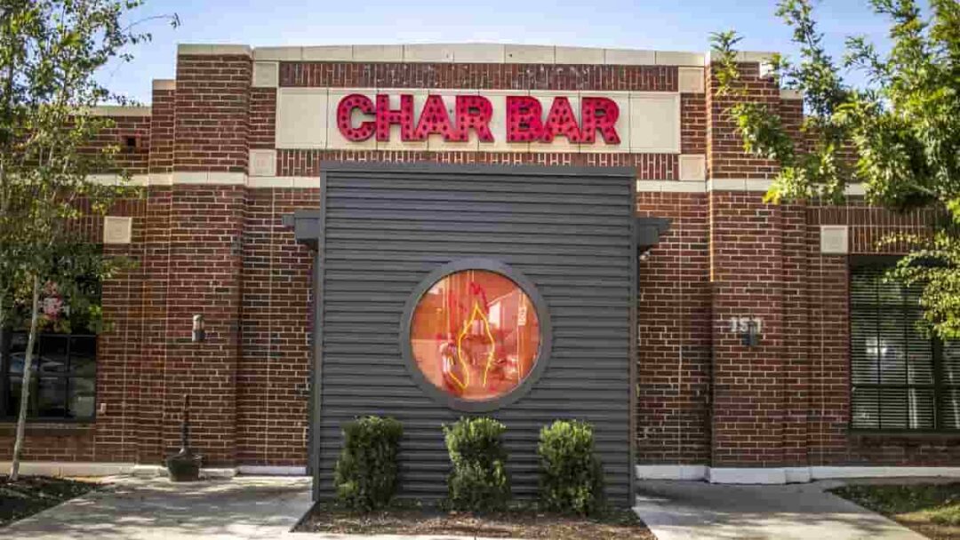 restaurants near t mobile arena kansas city mo