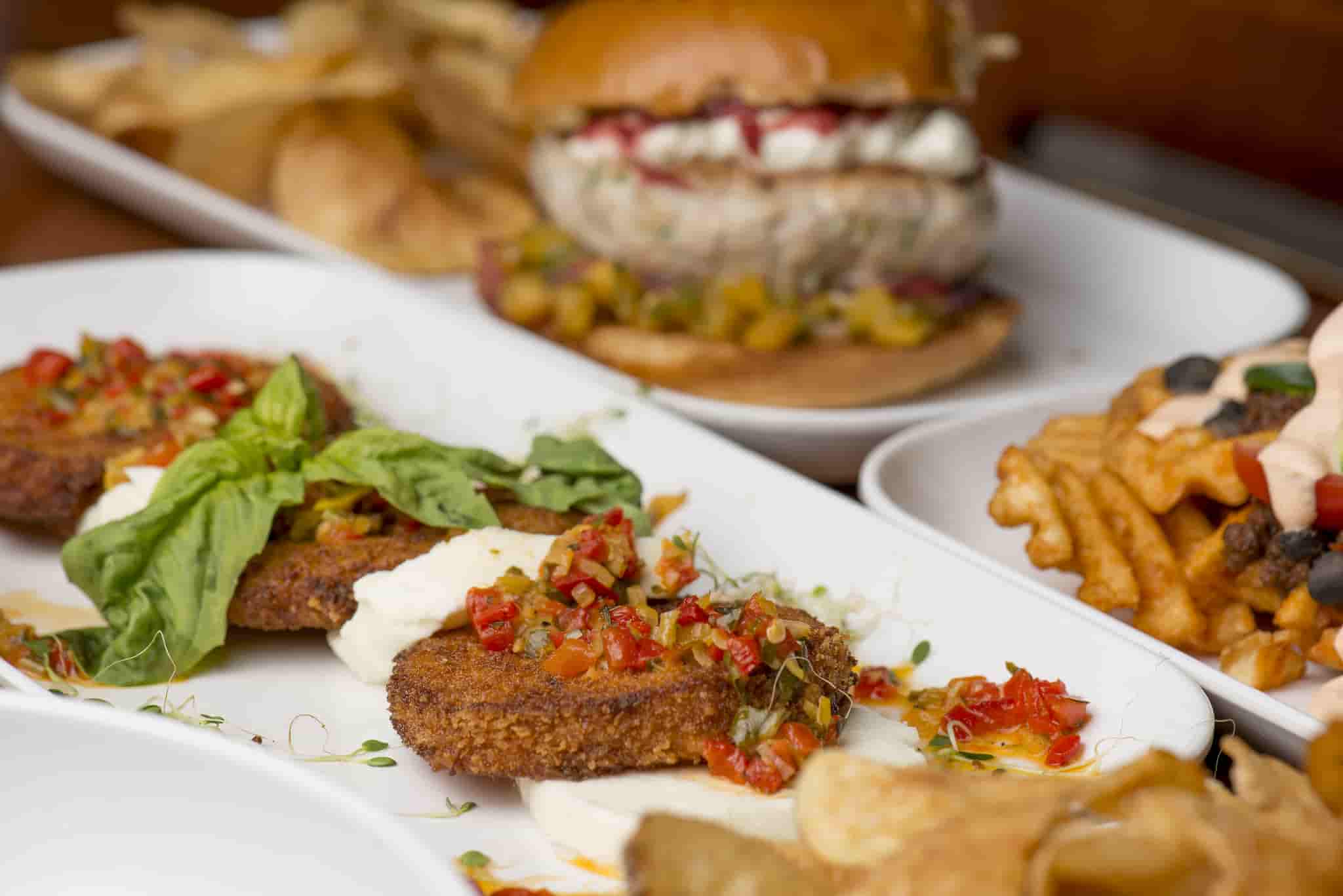 24 Best Restaurants in Fells Point Baltimore (For First Timers!)